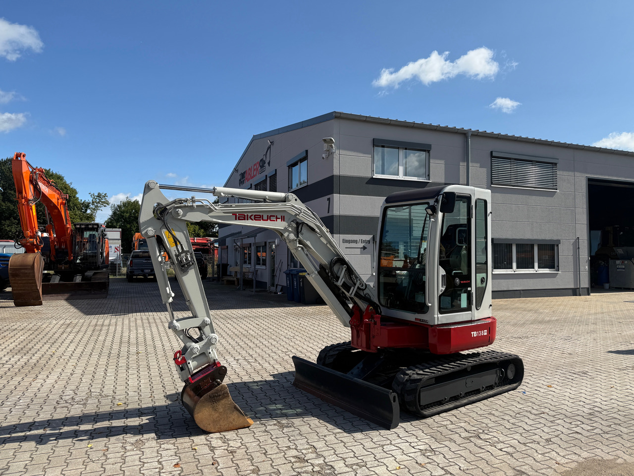 Takeuchi TB138FR Hüllkreis Minibagger Powertilt - Excavadora: foto 2 Takeuchi TB138FR Hüllkreis Minibagger Powertilt - Excavadora: foto 2