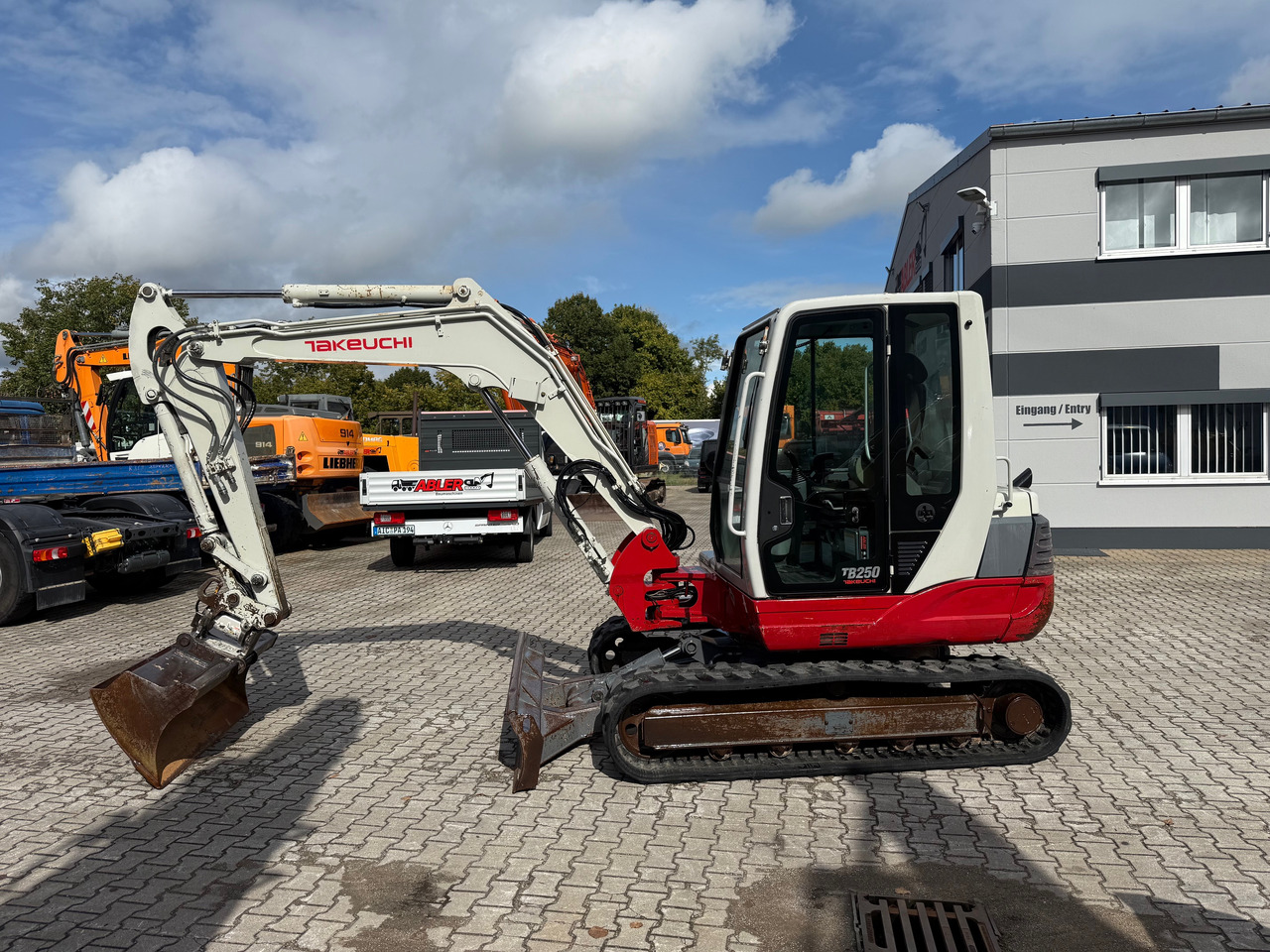 Takeuchi TB250 Minibagger Powertilt MS03 - Excavadora: foto 3 Takeuchi TB250 Minibagger Powertilt MS03 - Excavadora: foto 3