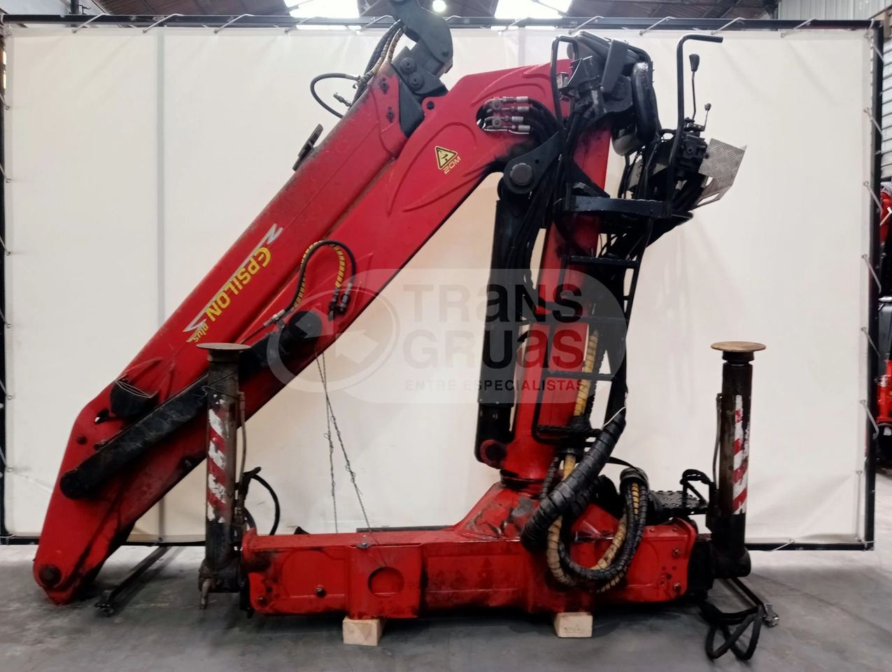 Grúa forestal Epsilon Q170Z96 - Grúa para camión para Maquinaria forestal: foto 1 Grúa forestal Epsilon Q170Z96 - Grúa para camión para Maquinaria forestal: foto 1