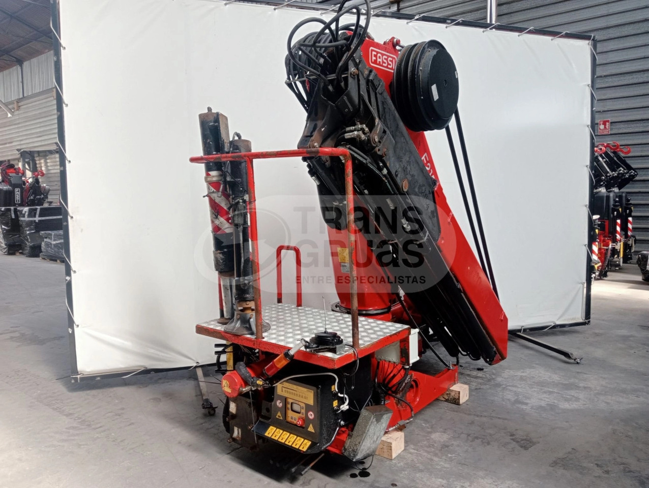 Grúa hidráulica Fassi F215AC.2.24 - Grúa para camión: foto 3 Grúa hidráulica Fassi F215AC.2.24 - Grúa para camión: foto 3