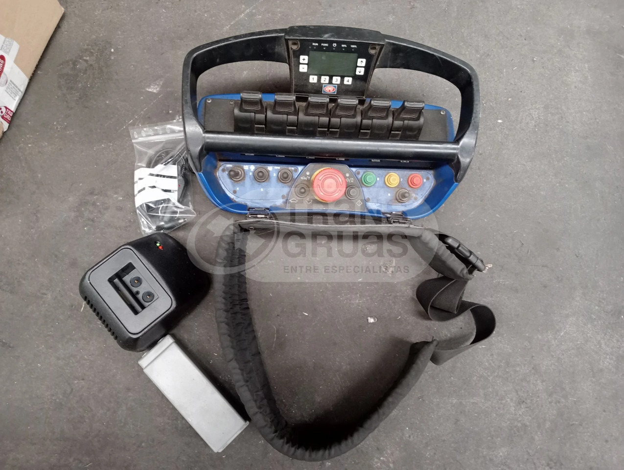 Grúa hidráulica HMF 1520 K4 - Grúa para camión: foto 2 Grúa hidráulica HMF 1520 K4 - Grúa para camión: foto 2