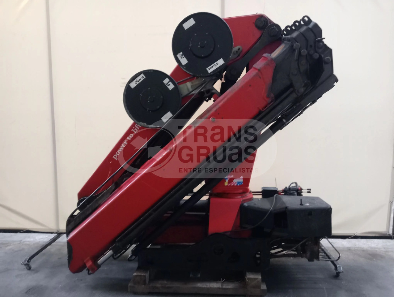 Grúa hidráulica HMF 2120 K4 - Grúa para camión: foto 1 Grúa hidráulica HMF 2120 K4 - Grúa para camión: foto 1