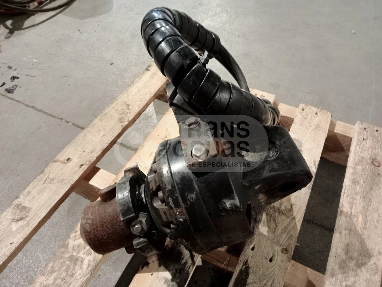 Rotator ocasión 4.500 KG - Implemento: foto 3 Rotator ocasión 4.500 KG - Implemento: foto 3