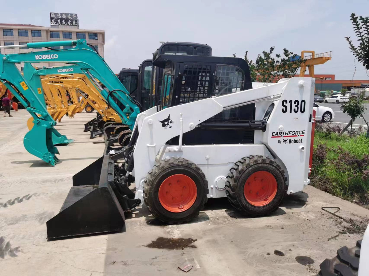 Bobcat S130 - Minicargadora: foto 2 Bobcat S130 - Minicargadora: foto 2