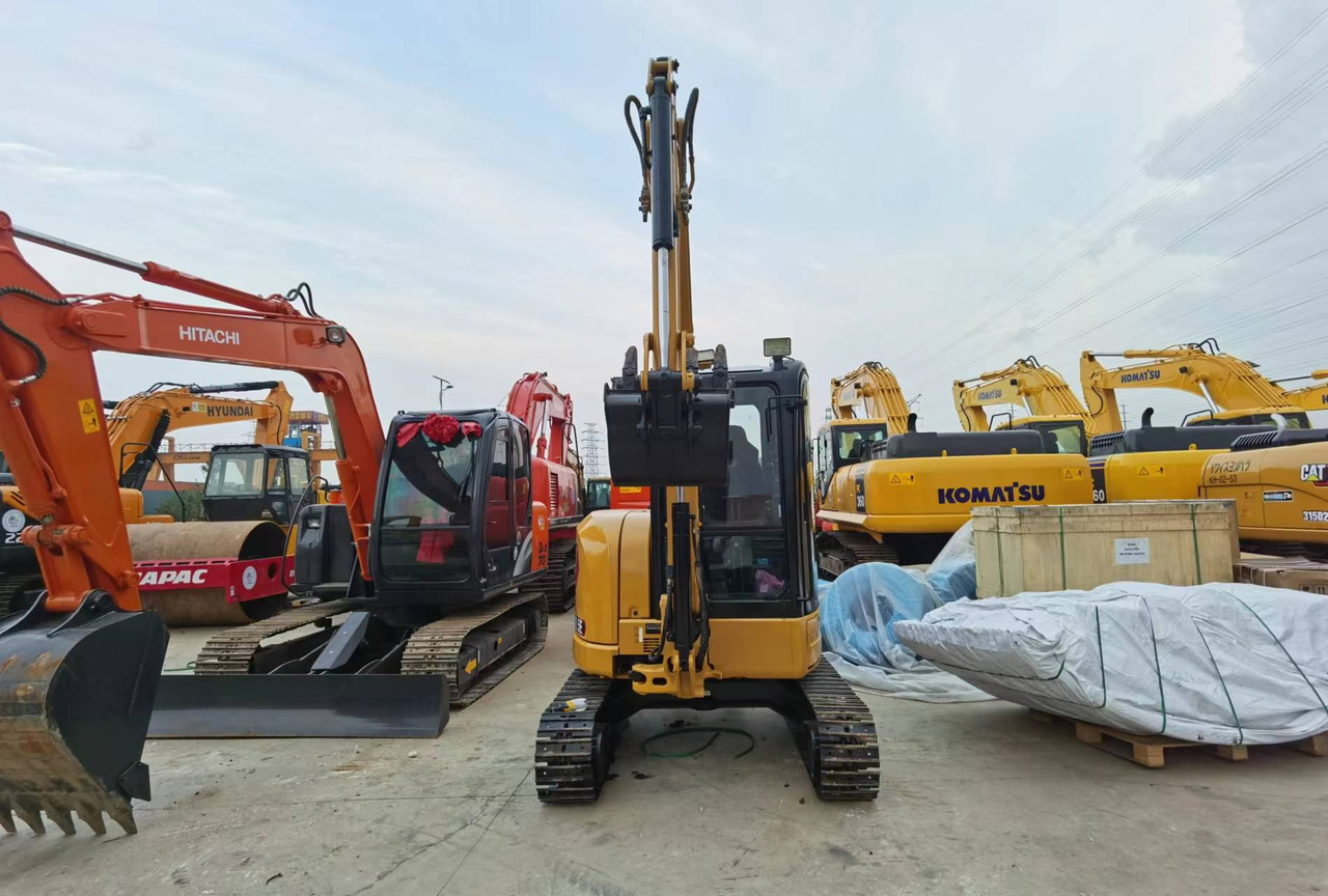 CATERPILLAR 303.5E - Miniexcavadora: foto 4 CATERPILLAR 303.5E - Miniexcavadora: foto 4