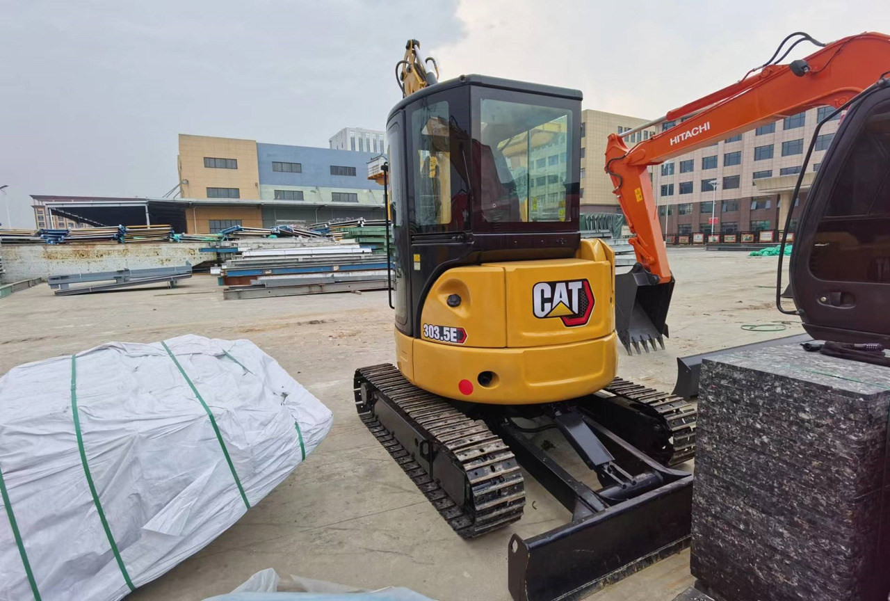 CATERPILLAR 303.5E - Miniexcavadora: foto 2 CATERPILLAR 303.5E - Miniexcavadora: foto 2