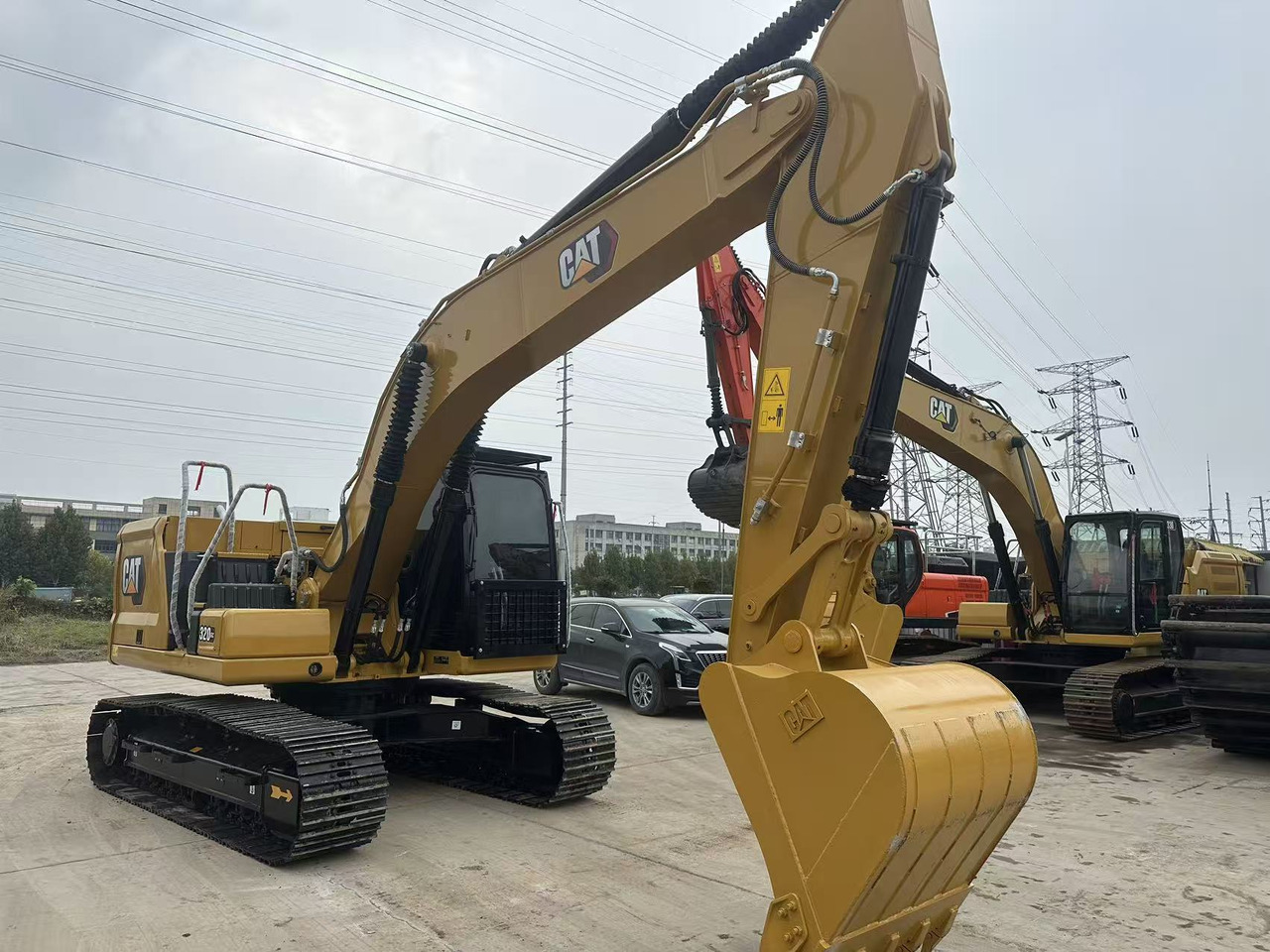 CATERPILLAR 320GC - Excavadora: foto 3 CATERPILLAR 320GC - Excavadora: foto 3