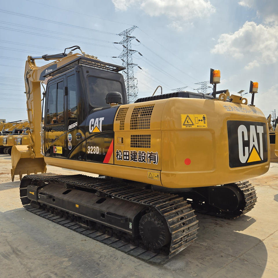 CATERPILLAR 323D2L - Excavadora: foto 5 CATERPILLAR 323D2L - Excavadora: foto 5