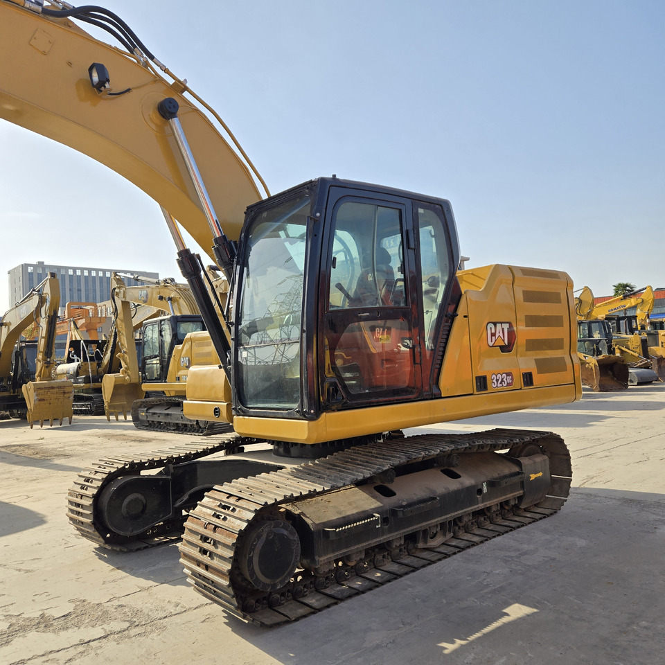 CATERPILLAR 323GC - Excavadora: foto 5 CATERPILLAR 323GC - Excavadora: foto 5