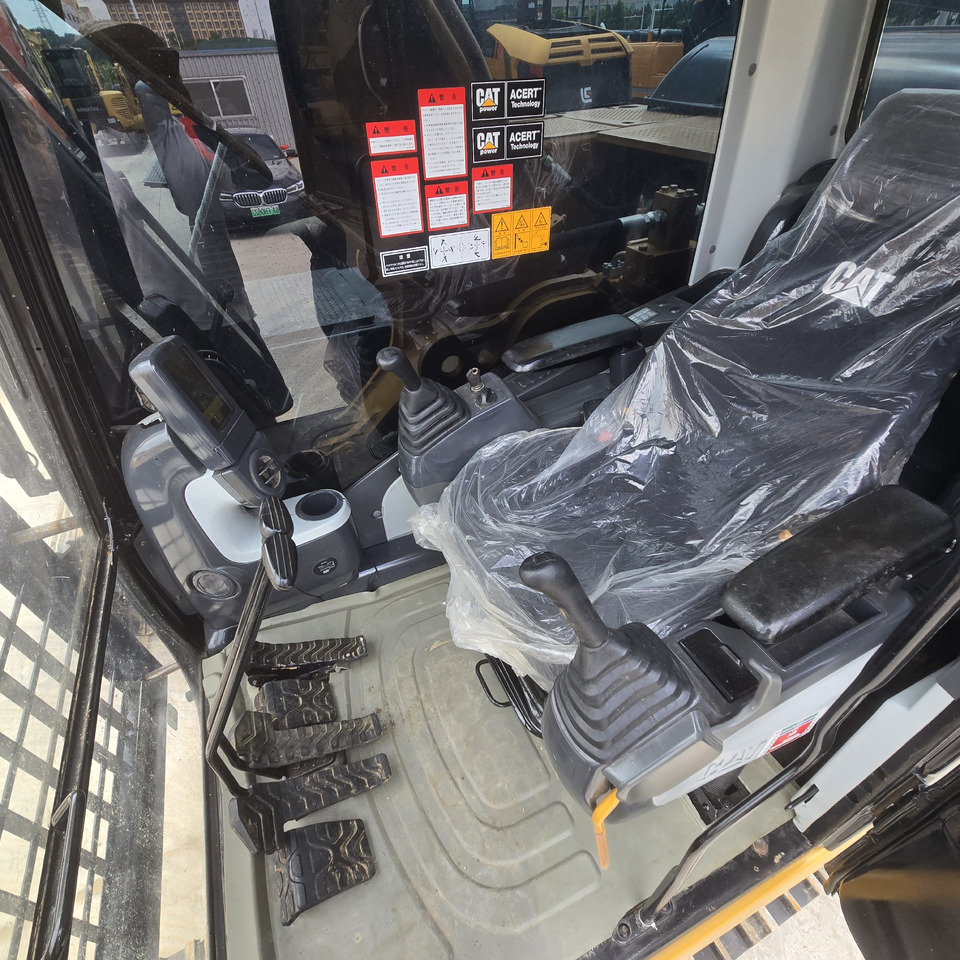 Excavadora CATERPILLAR 330D: foto 11