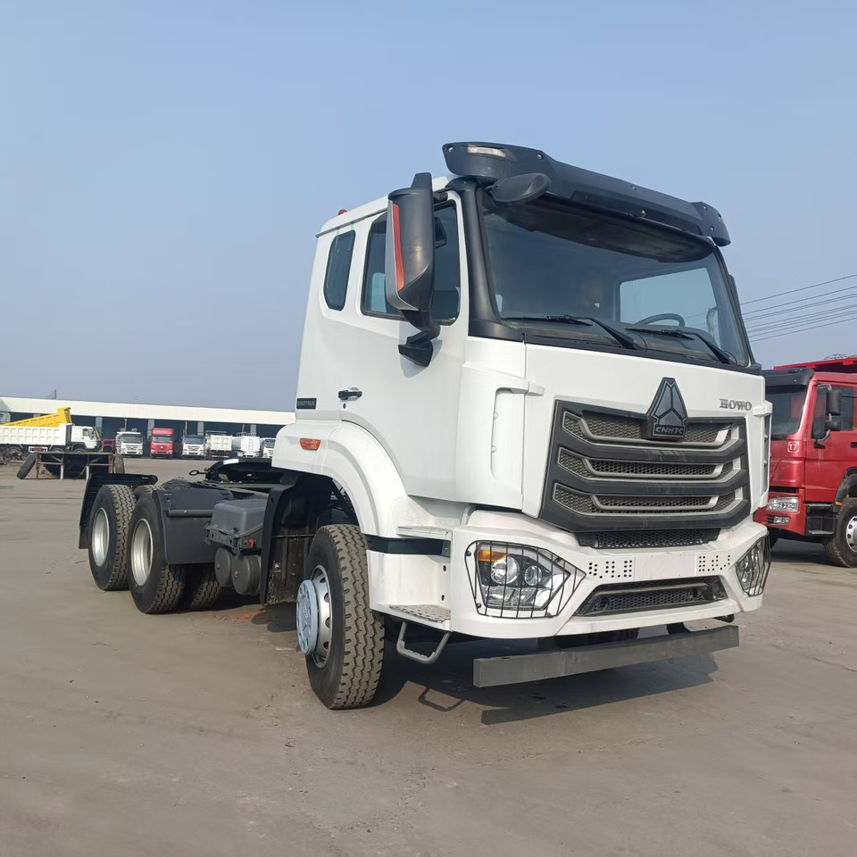 Sinotruk HOHAN 6*4 Tractor - Cabeza tractora: foto 2 Sinotruk HOHAN 6*4 Tractor - Cabeza tractora: foto 2