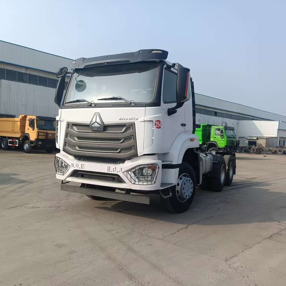 Sinotruk HOHAN 6*4 Tractor - Cabeza tractora: foto 1 Sinotruk HOHAN 6*4 Tractor - Cabeza tractora: foto 1