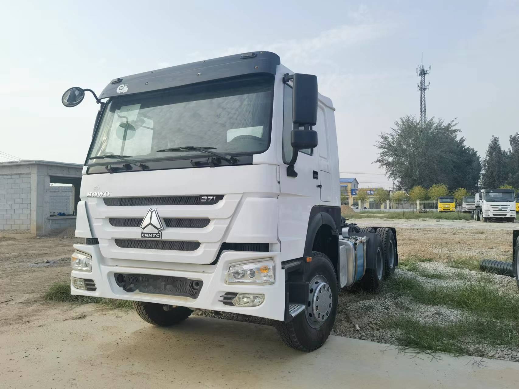 Sinotruk HOWO 371 Tractor - Cabeza tractora: foto 4 Sinotruk HOWO 371 Tractor - Cabeza tractora: foto 4