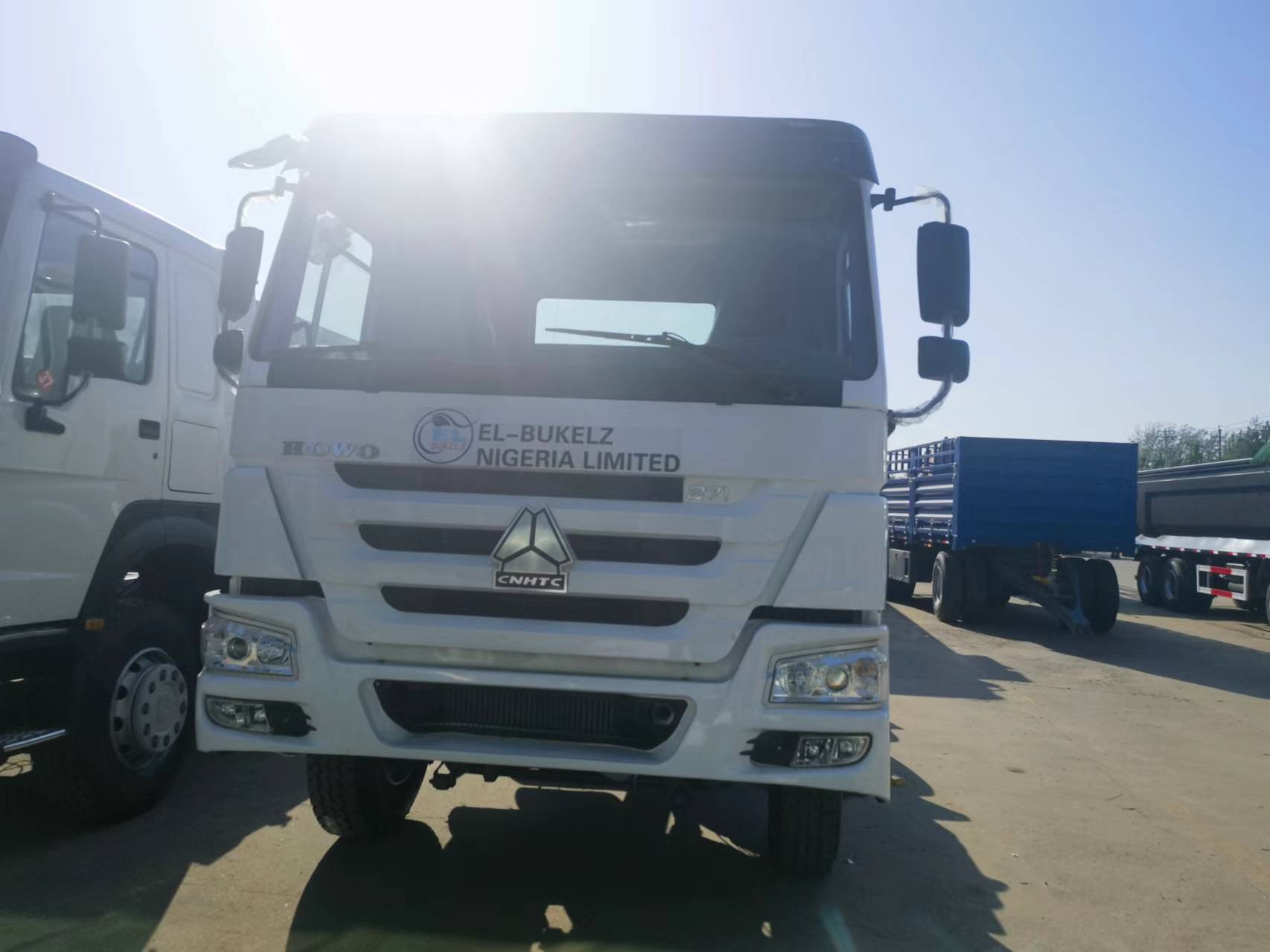 Sinotruk HOWO 371 Tractor - Cabeza tractora: foto 3 Sinotruk HOWO 371 Tractor - Cabeza tractora: foto 3