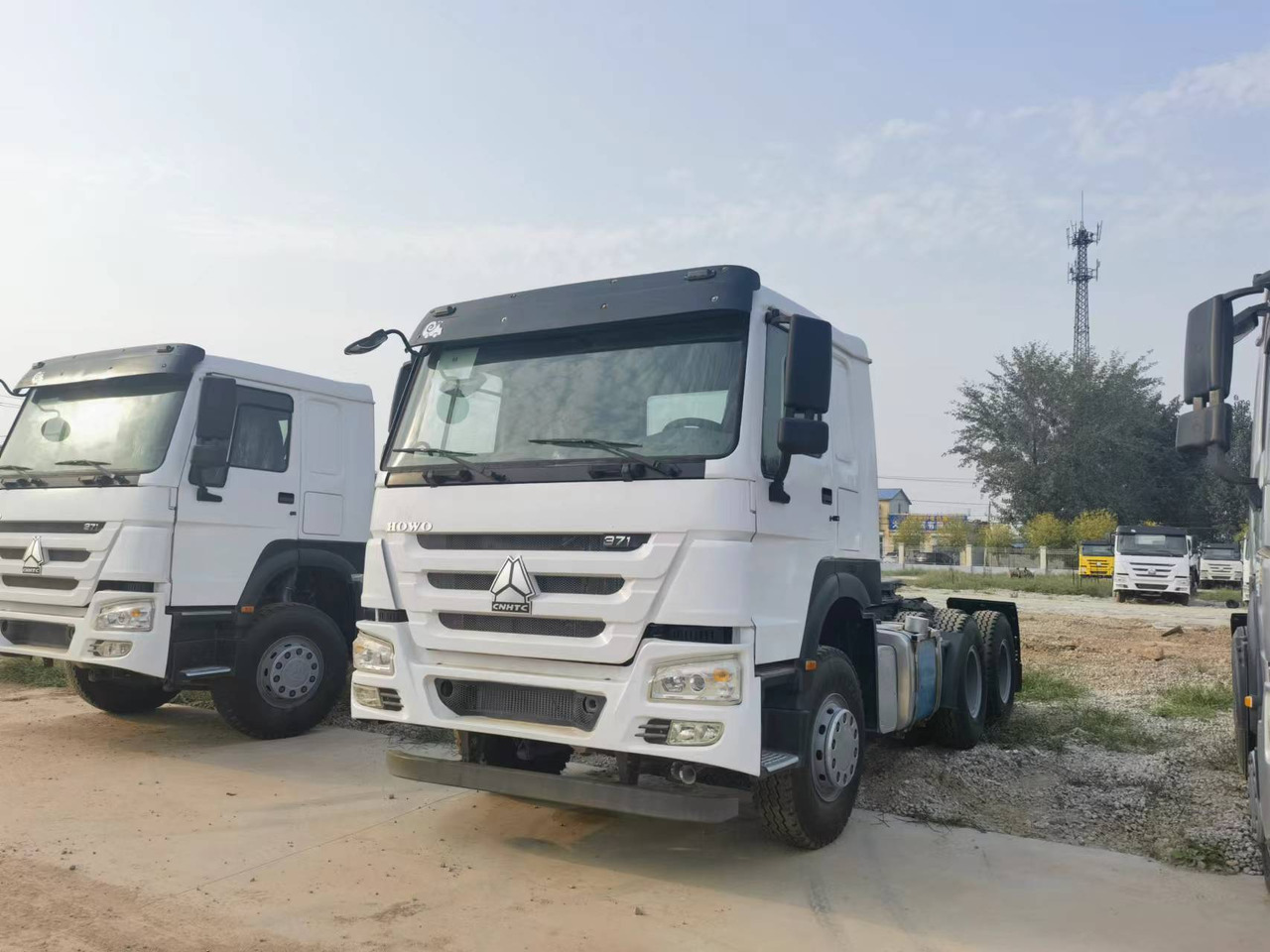 Sinotruk HOWO 371 Tractor - Cabeza tractora: foto 1 Sinotruk HOWO 371 Tractor - Cabeza tractora: foto 1