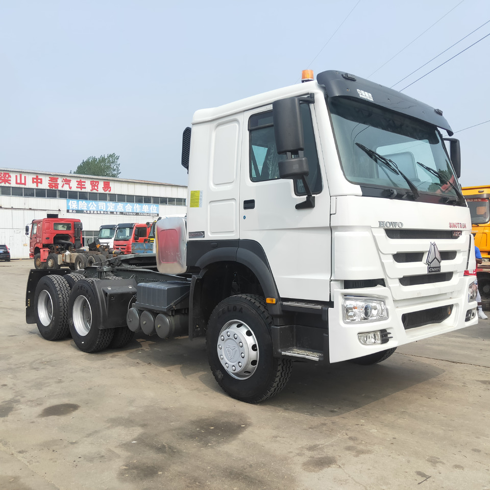 Sinotruk HOWO 420 6*4 Tractor - Cabeza tractora: foto 1 Sinotruk HOWO 420 6*4 Tractor - Cabeza tractora: foto 1
