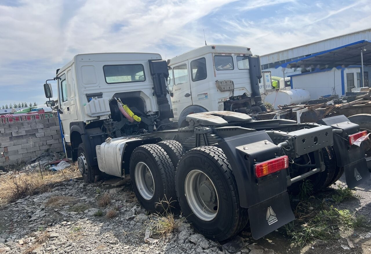 Sinotruk HOWO 420HP 6X4 Tractor - Cabeza tractora: foto 5 Sinotruk HOWO 420HP 6X4 Tractor - Cabeza tractora: foto 5