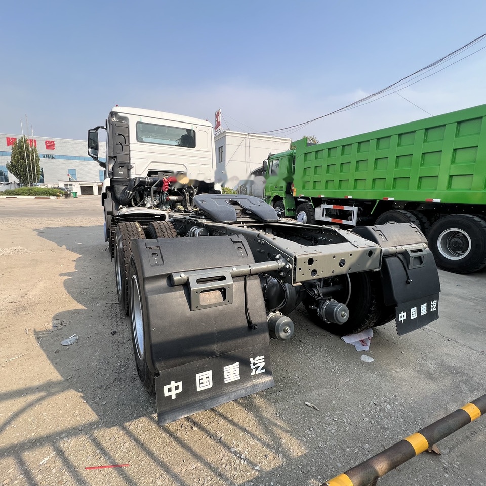 Sinotruk HOWO 6*4 Tractor - Cabeza tractora: foto 2 Sinotruk HOWO 6*4 Tractor - Cabeza tractora: foto 2
