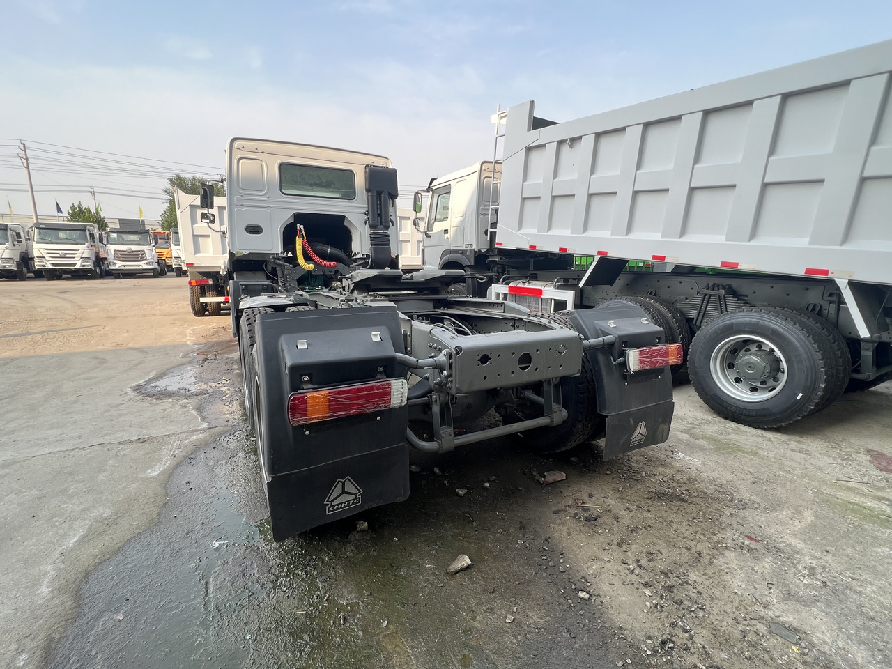 Sinotruk HOWO 6*4 Tractor - Cabeza tractora: foto 5 Sinotruk HOWO 6*4 Tractor - Cabeza tractora: foto 5