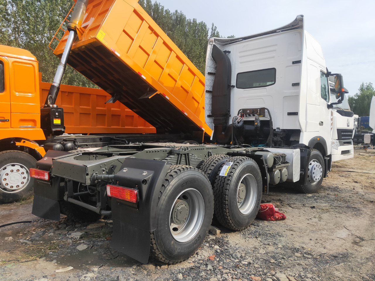 Cabeza tractora Sinotruk HOWO A7 6*4 Tractor: foto 9