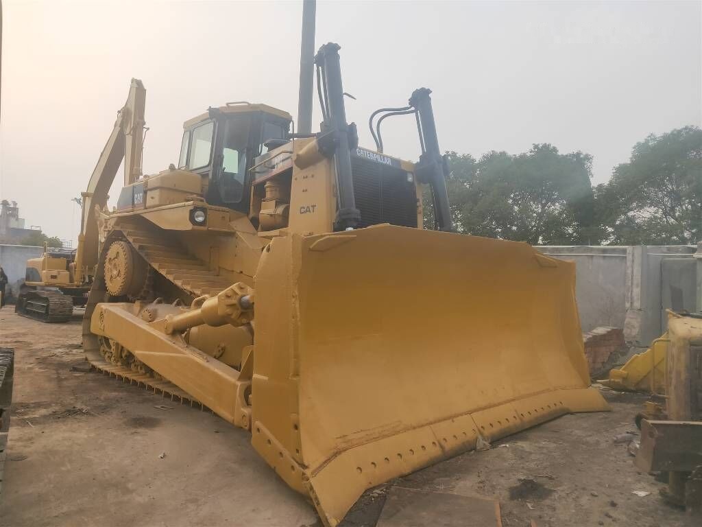 Caterpillar D 9 N - Bulldozer: foto 2 Caterpillar D 9 N - Bulldozer: foto 2