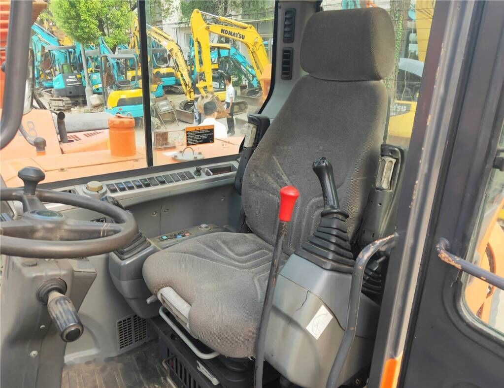 Doosan DX60 W - Excavadora de ruedas: foto 4 Doosan DX60 W - Excavadora de ruedas: foto 4