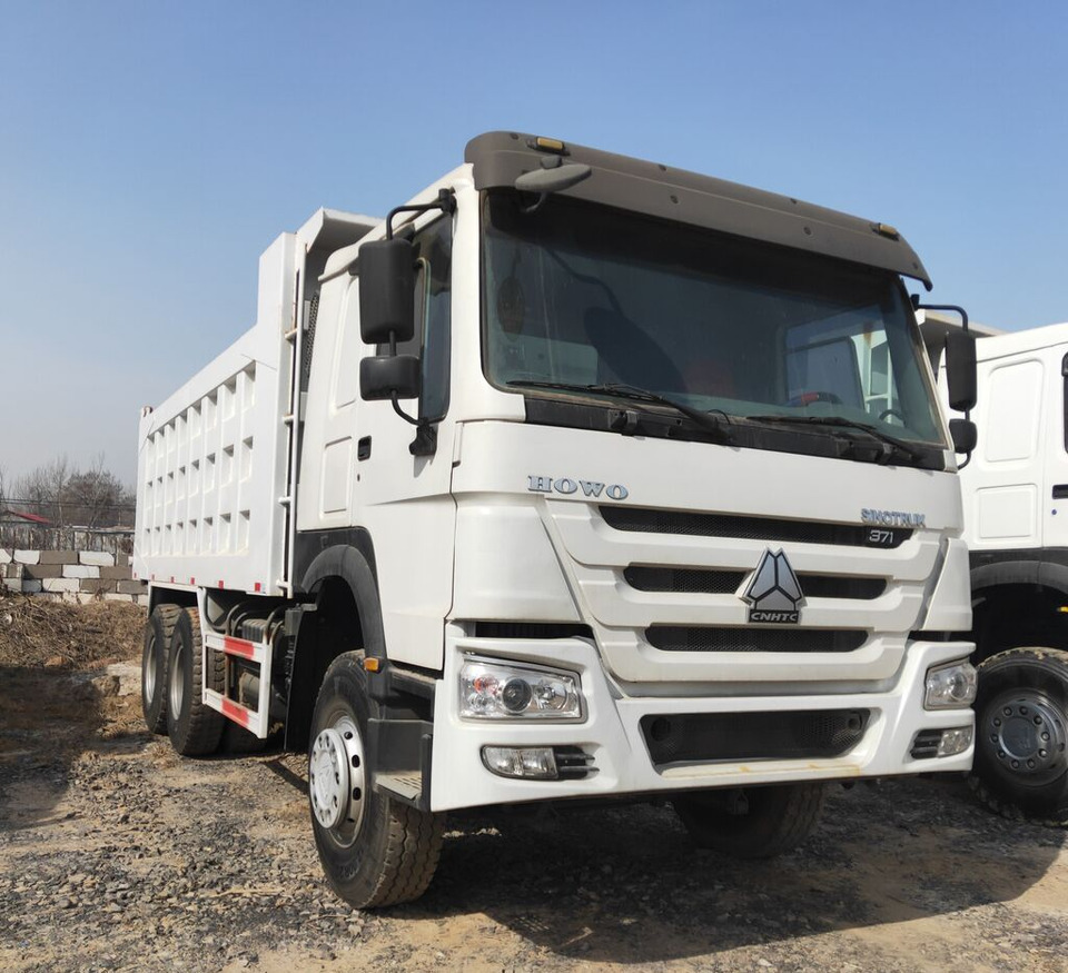 Howo - Camión volquete: foto 2 Howo - Camión volquete: foto 2