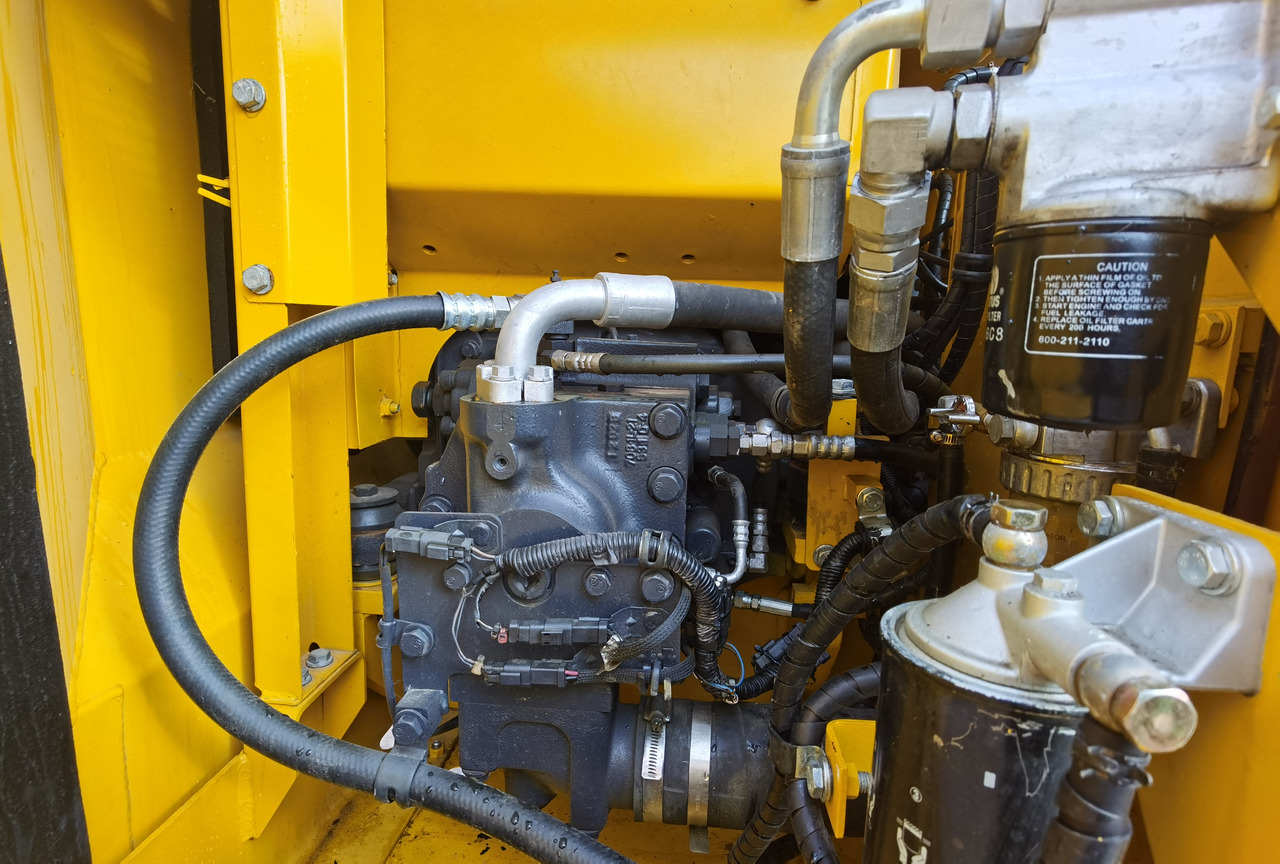 Excavadora KOMATSU PC130: foto 13