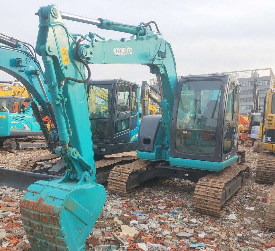 Kobelco SK70SR - Miniexcavadora: foto 1 Kobelco SK70SR - Miniexcavadora: foto 1