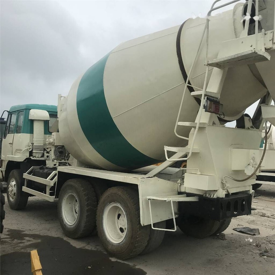 Mitsubishi FV415J - Camión hormigonera: foto 3 Mitsubishi FV415J - Camión hormigonera: foto 3