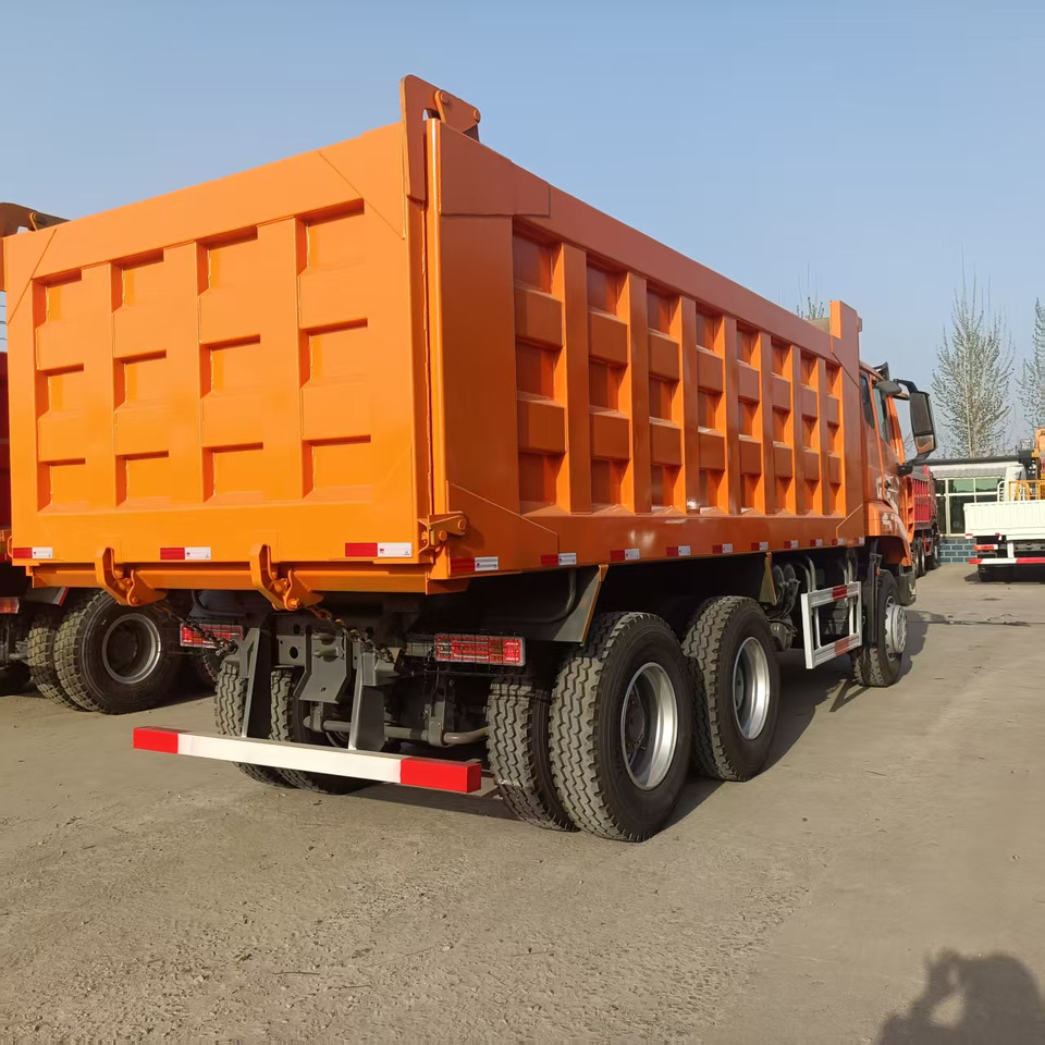 Sinotruk HOHAN 6*4 Dump truck - Camión volquete: foto 4 Sinotruk HOHAN 6*4 Dump truck - Camión volquete: foto 4