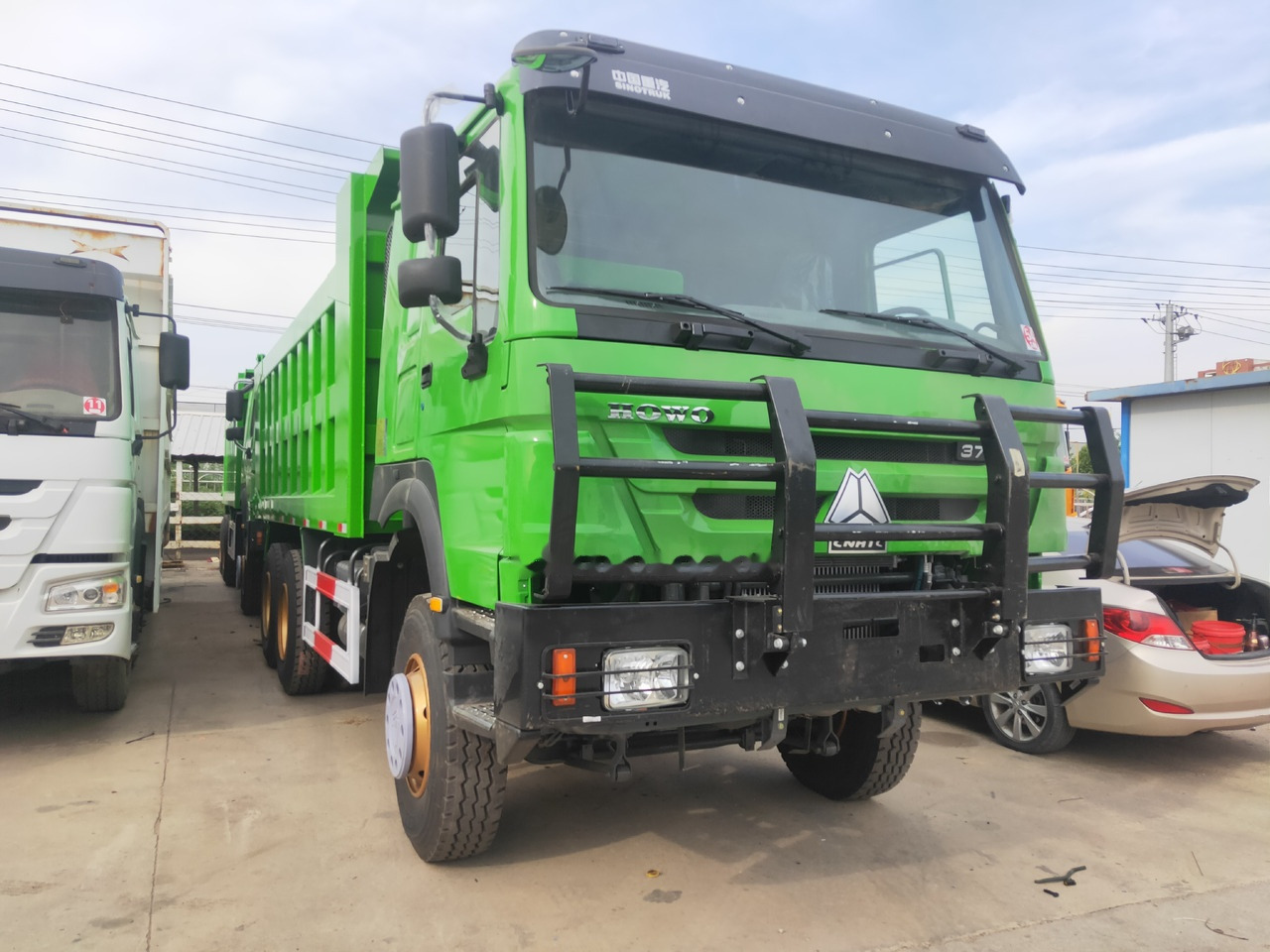 Sinotruk HOWO 371 6*4 Dump truck - Camión volquete: foto 3 Sinotruk HOWO 371 6*4 Dump truck - Camión volquete: foto 3