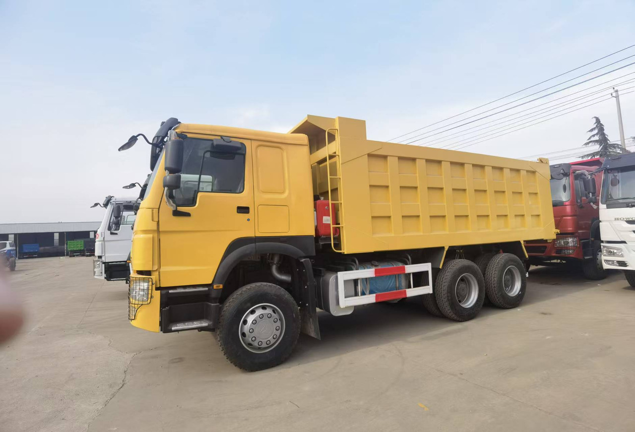 Sinotruk HOWO 371 6*4 Dump truck(Right rudder) - Camión volquete: foto 3 Sinotruk HOWO 371 6*4 Dump truck(Right rudder) - Camión volquete: foto 3