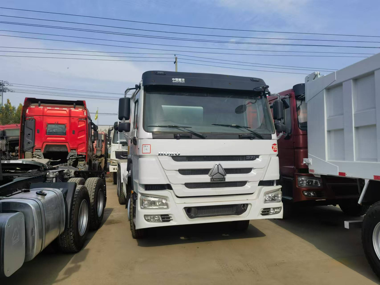 Sinotruk HOWO 371 Concrete mixer truck - Camión hormigonera: foto 5 Sinotruk HOWO 371 Concrete mixer truck - Camión hormigonera: foto 5