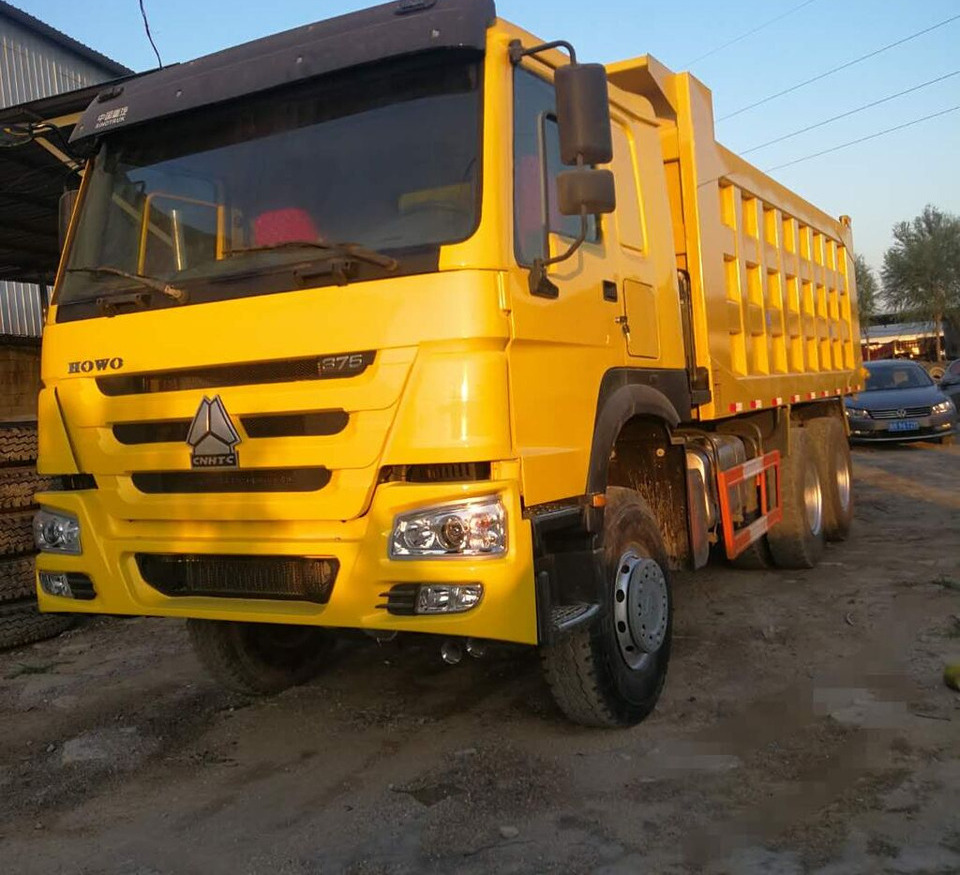 Sinotruk HOWO 6*4 Dump turck - Camión volquete: foto 4 Sinotruk HOWO 6*4 Dump turck - Camión volquete: foto 4