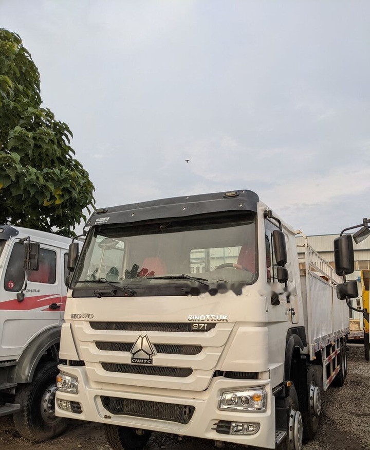 Sinotruk HOWO 8*4 Fence Truck - Camión caja abierta: foto 2 Sinotruk HOWO 8*4 Fence Truck - Camión caja abierta: foto 2