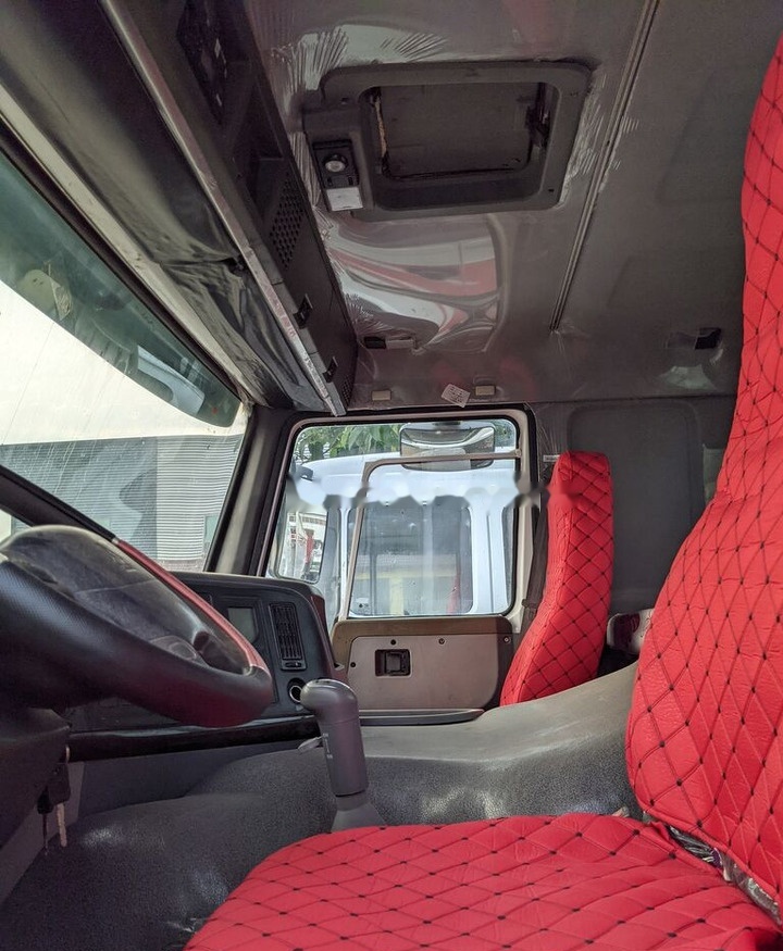 Sinotruk HOWO 8*4 Fence Truck - Camión caja abierta: foto 4 Sinotruk HOWO 8*4 Fence Truck - Camión caja abierta: foto 4