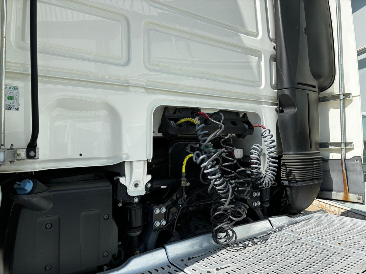 Cabeza Tractora DAF 480 AUTOMATICA CON INTARDER - Cabeza tractora: foto 5 Cabeza Tractora DAF 480 AUTOMATICA CON INTARDER - Cabeza tractora: foto 5