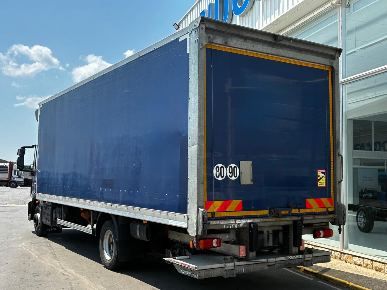 Caja cerrada IVECO Eurocargo ML 120 E22 - Camión caja cerrada: foto 4 Caja cerrada IVECO Eurocargo ML 120 E22 - Camión caja cerrada: foto 4