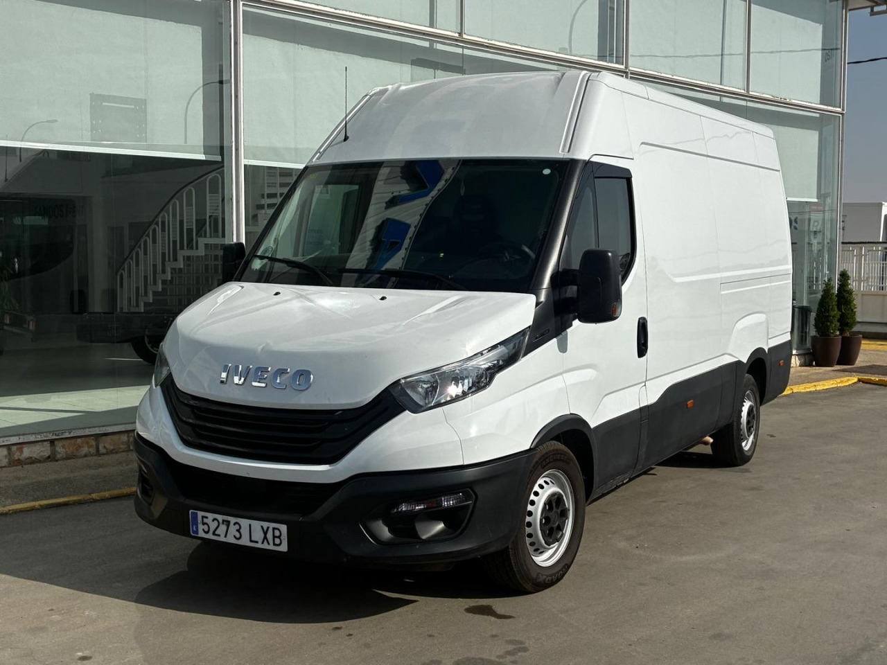 Furgón IVECO 35S16 V 12m3 - Furgón: foto 1 Furgón IVECO 35S16 V 12m3 - Furgón: foto 1