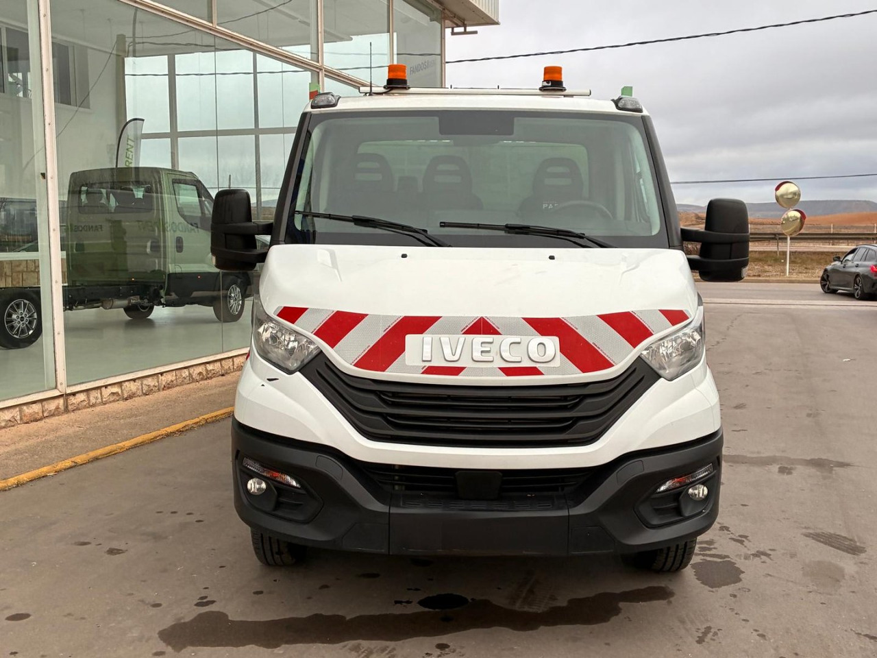 Volquete/Dumper IVECO 35C16 3.0 CAJA BASCULANTE - Furgoneta basculante: foto 2 Volquete/Dumper IVECO 35C16 3.0 CAJA BASCULANTE - Furgoneta basculante: foto 2