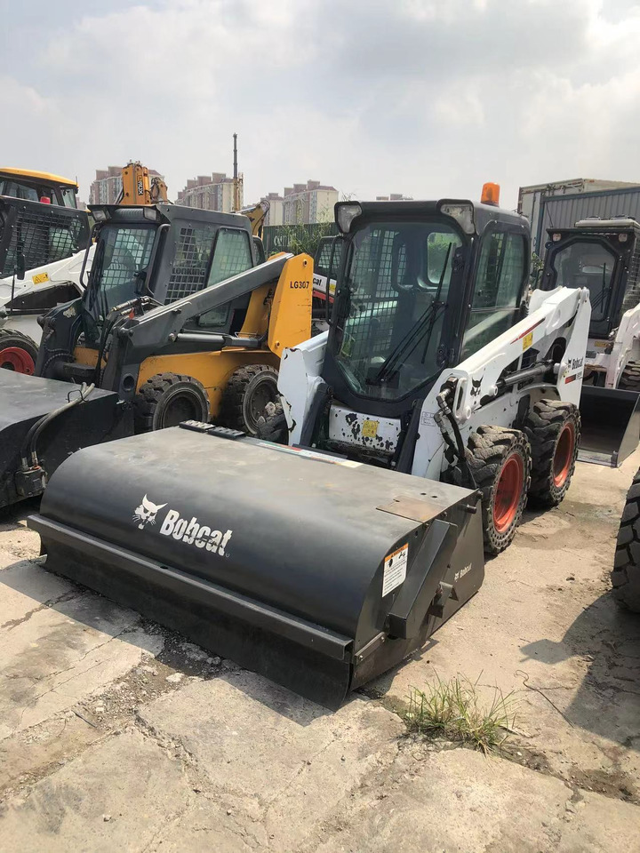 Minicargadora BOBCAT S550: foto 1