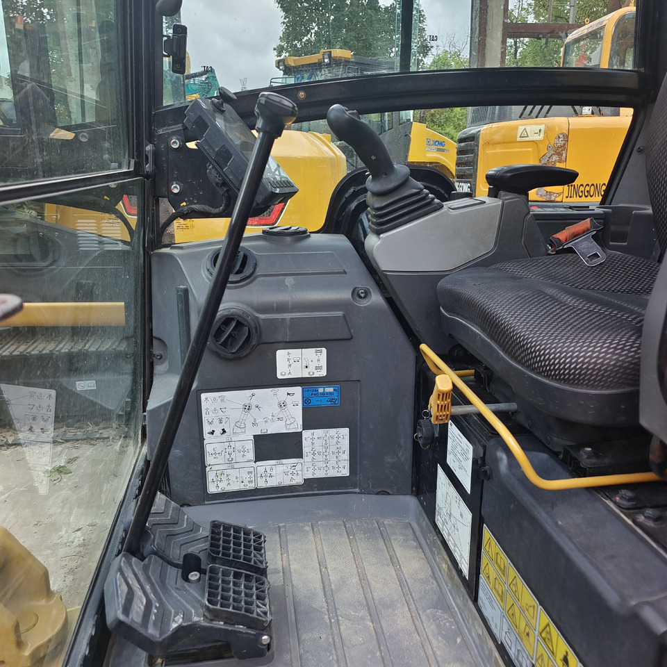 Miniexcavadora CAT 302CR WITH RUBBER TRACK: foto 6