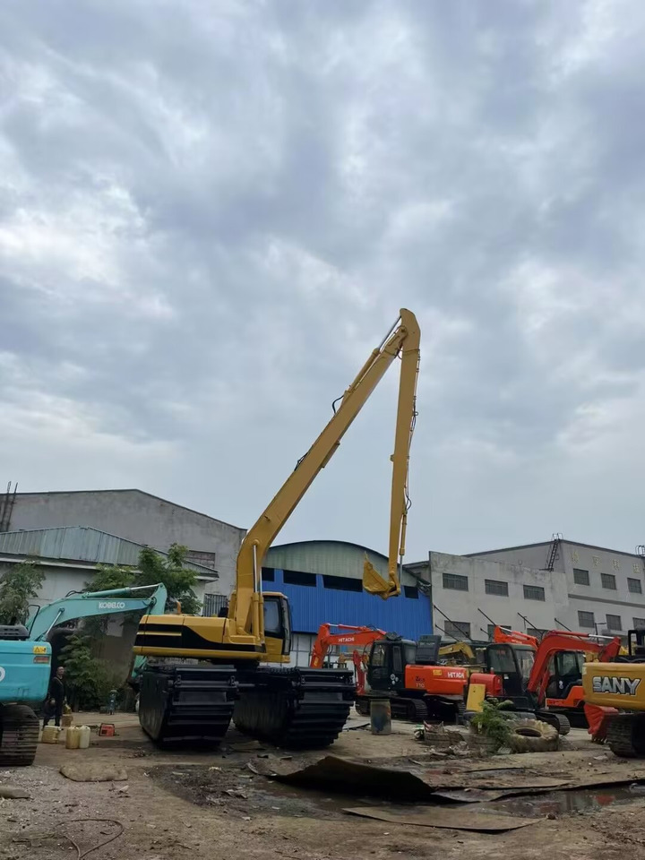 CAT 320BL 18 METER EXTENDED ARM DREDGER - Excavadora anfibia: foto 4 CAT 320BL 18 METER EXTENDED ARM DREDGER - Excavadora anfibia: foto 4