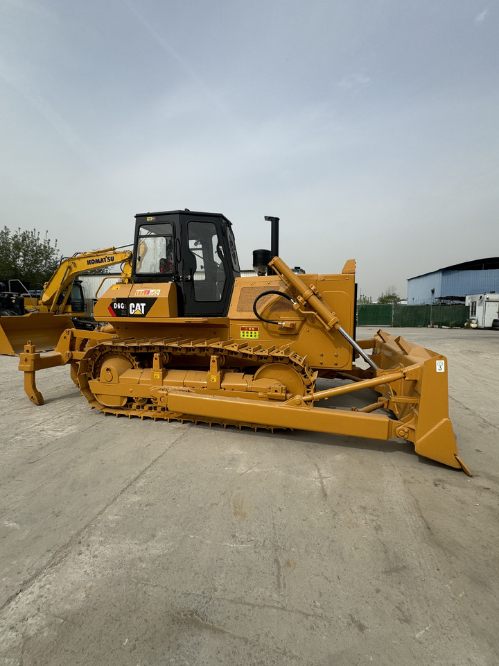 CAT D6G - Bulldozer: foto 5 CAT D6G - Bulldozer: foto 5