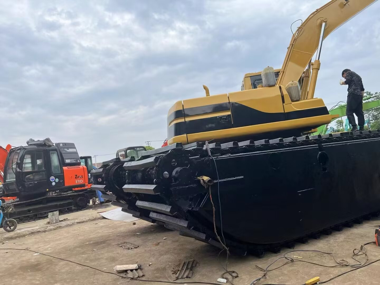 CATERPILLAR 320 CL CAT 320BL 18 METER EXTENDED DREDGER - Excavadora anfibia: foto 2 CATERPILLAR 320 CL CAT 320BL 18 METER EXTENDED DREDGER - Excavadora anfibia: foto 2