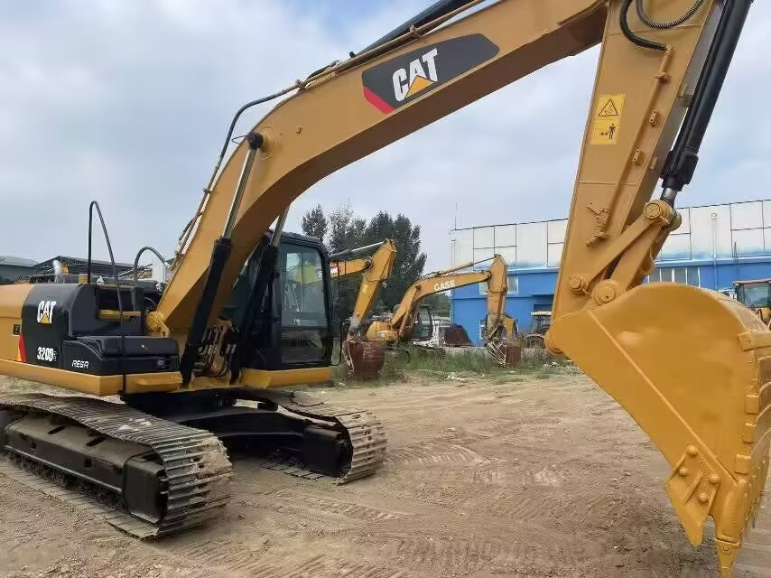 CATERPILLAR 320 D 2 L CAT 320D2 L - Excavadora de cadenas: foto 2 CATERPILLAR 320 D 2 L CAT 320D2 L - Excavadora de cadenas: foto 2