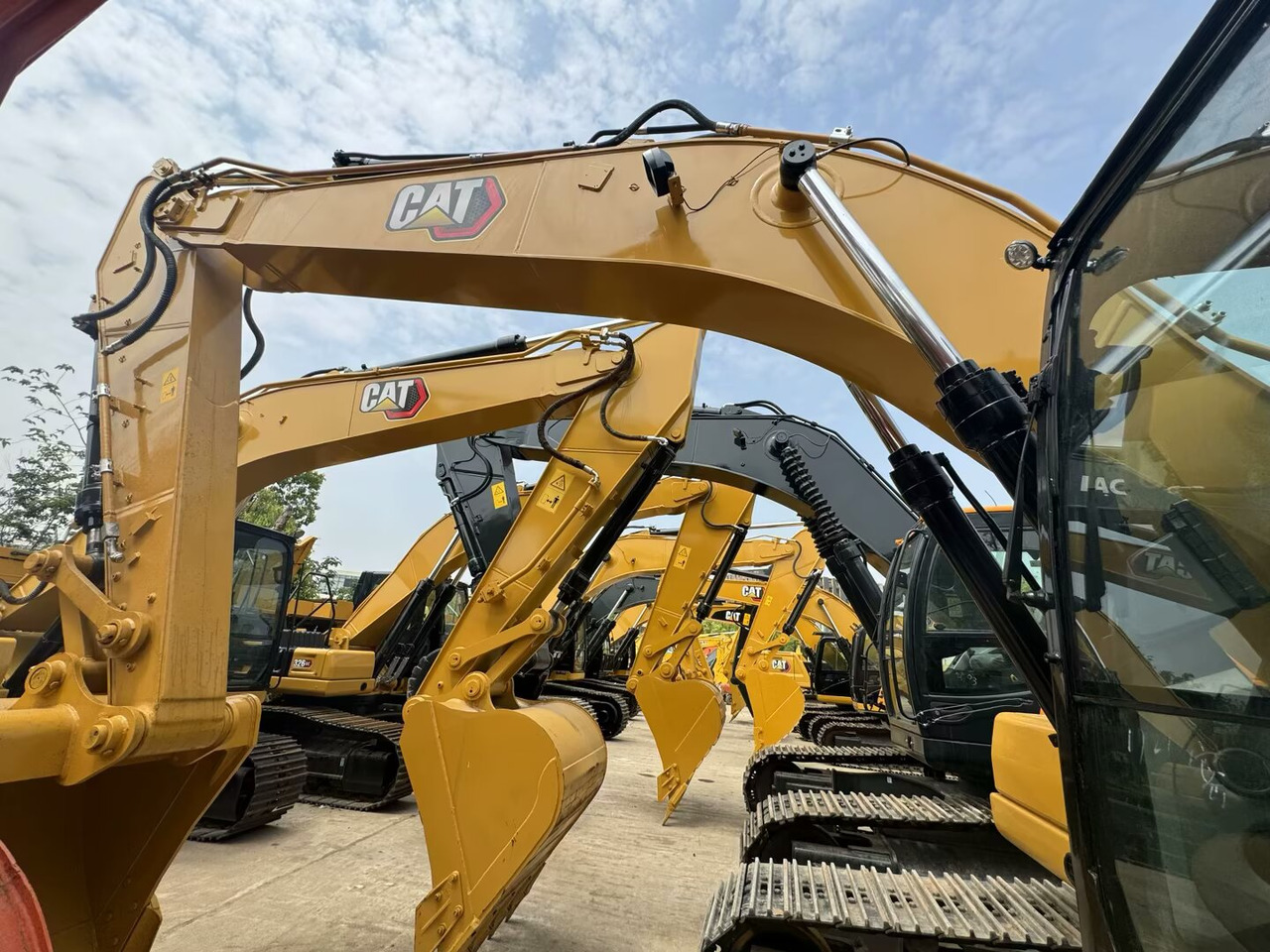 CATERPILLAR 320 GC CAT 320GC - Excavadora de cadenas: foto 4 CATERPILLAR 320 GC CAT 320GC - Excavadora de cadenas: foto 4