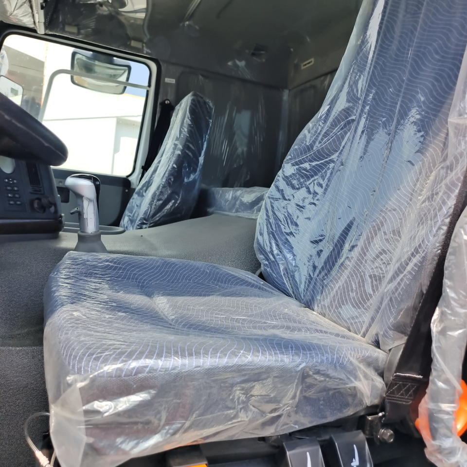 Cabeza tractora SINOTRUK HOWO 371 375 380 400 420 460HP: foto 8 Cabeza tractora SINOTRUK HOWO 371 375 380 400 420 460HP: foto 8