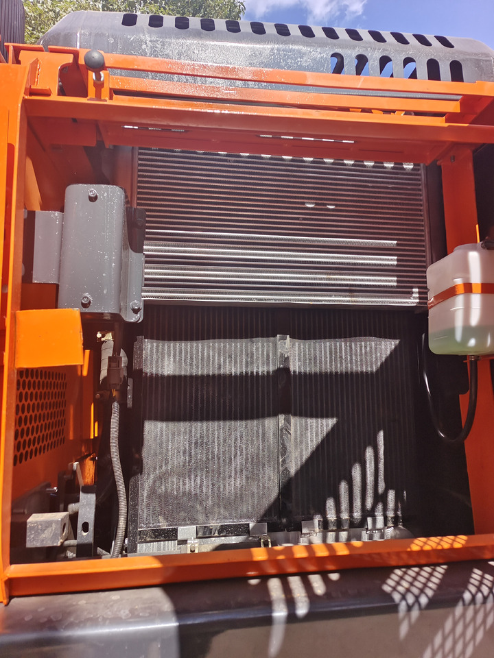 DOOSAN DX 225 LCA - Excavadora de cadenas: foto 3 DOOSAN DX 225 LCA - Excavadora de cadenas: foto 3